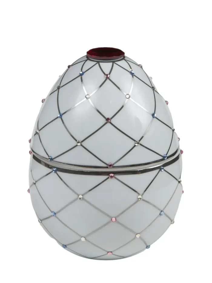 LADENAC: Premium scented candle in an egg-shaped form, white with silver stripes